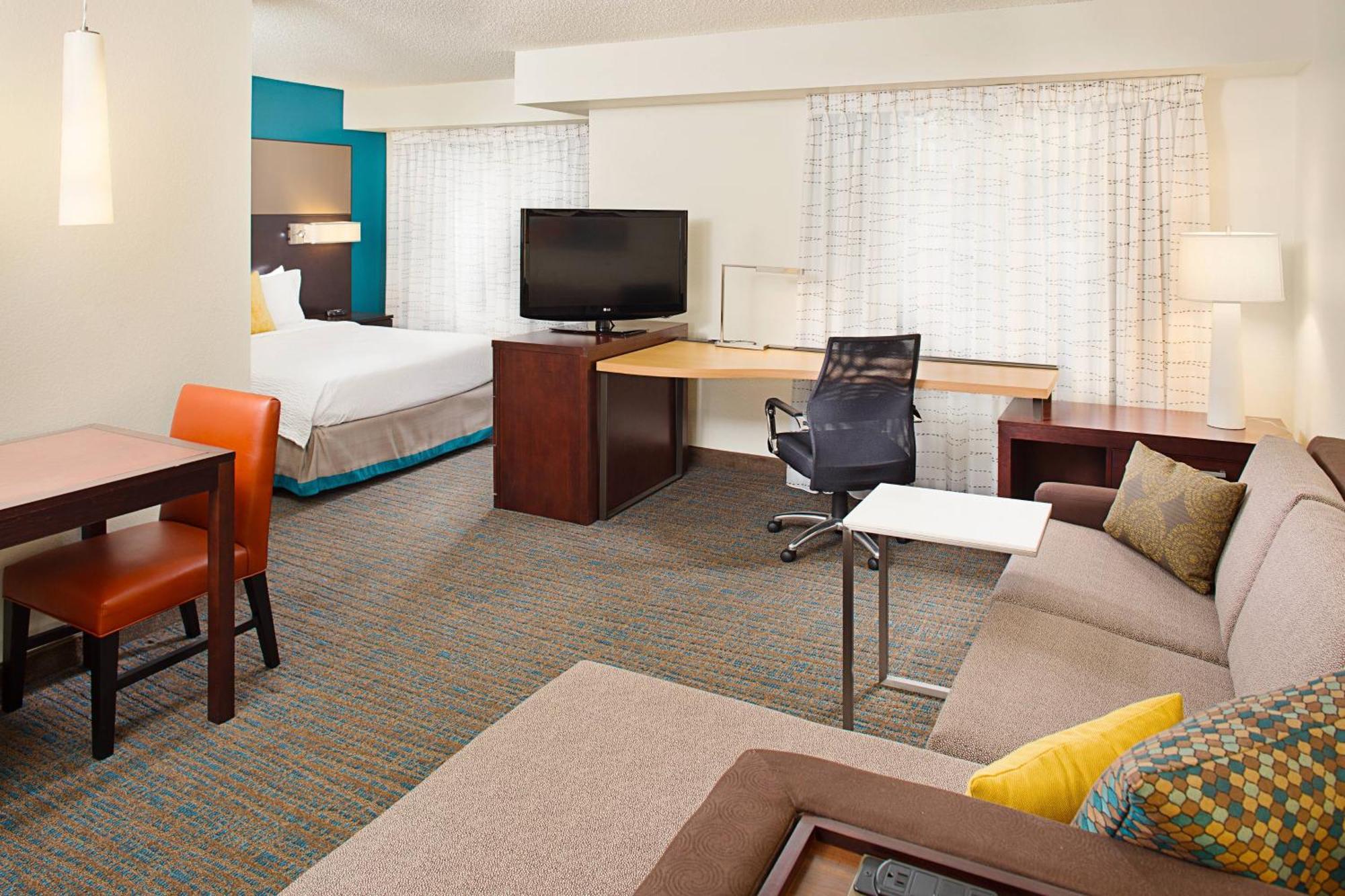 Residence Inn By Marriott Detroit Ливония Экстерьер фото