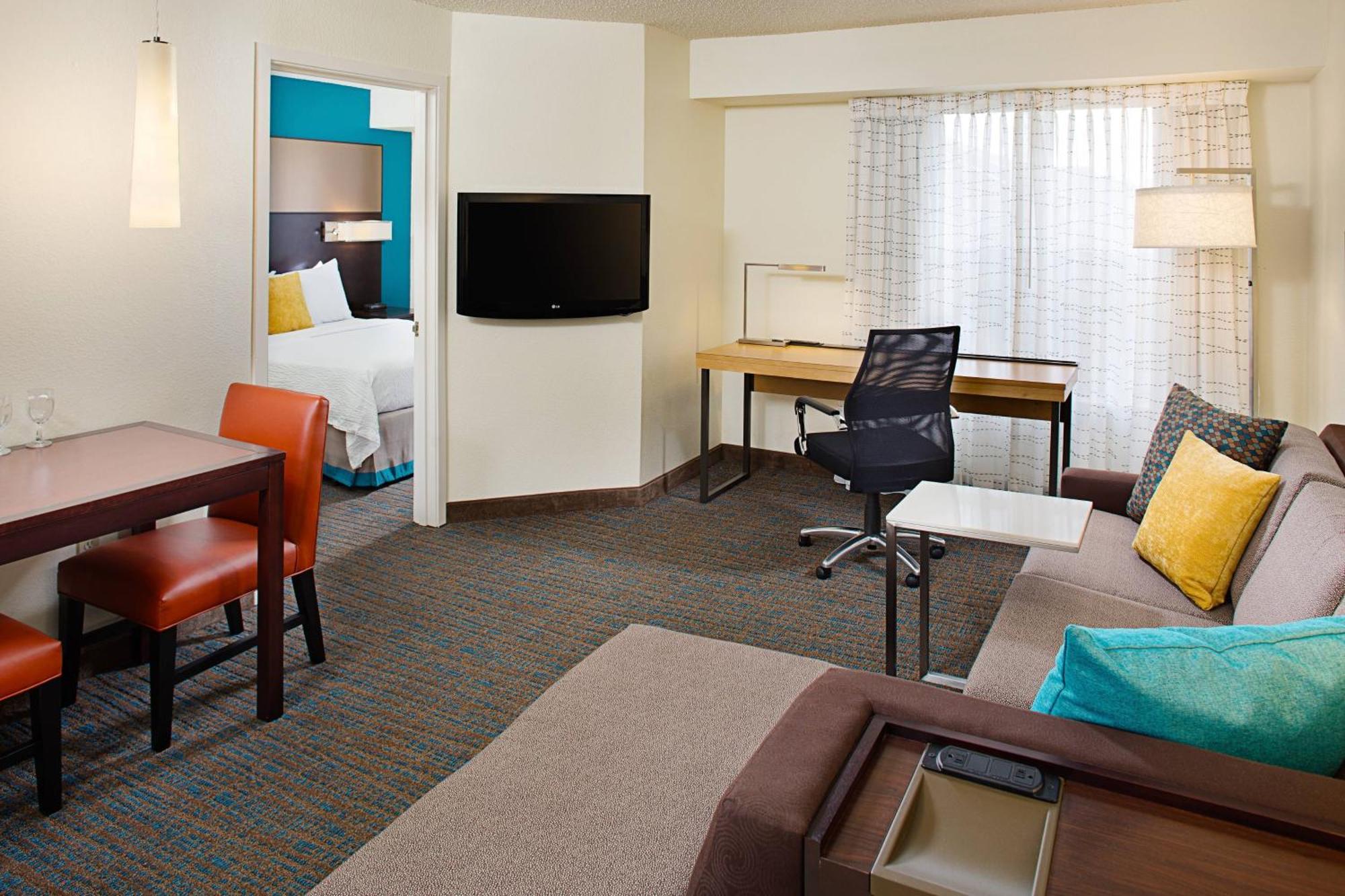 Residence Inn By Marriott Detroit Ливония Экстерьер фото