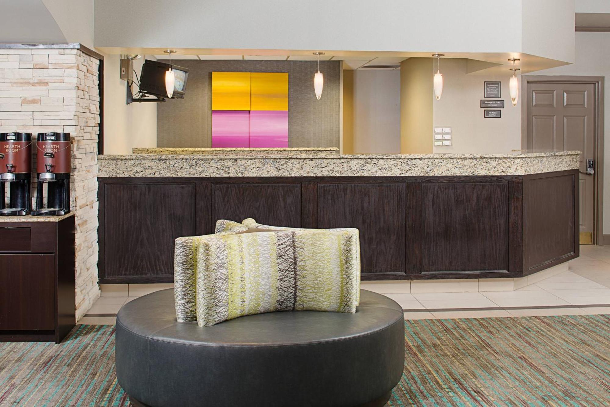 Residence Inn By Marriott Detroit Ливония Экстерьер фото